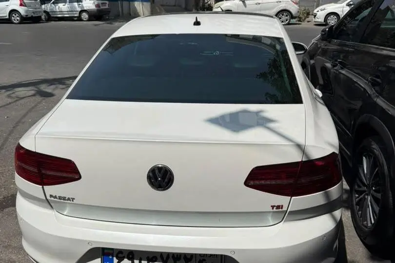 فولکس،  پاسات