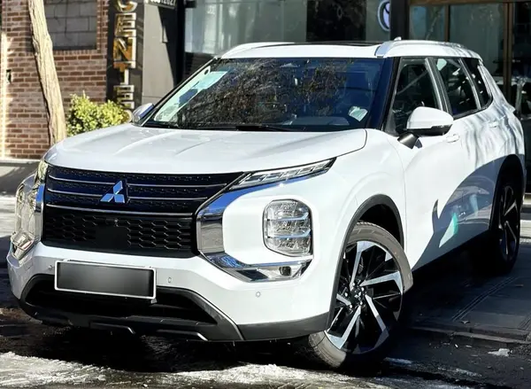 میتسوبیشی، اوتلندر