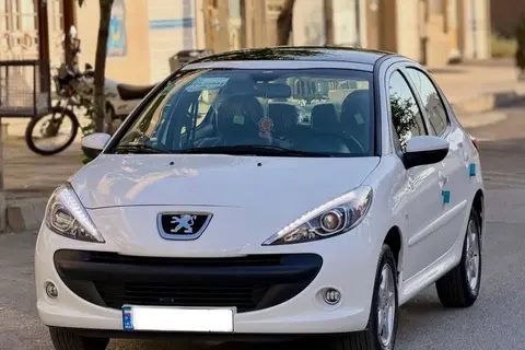 پژو، 207