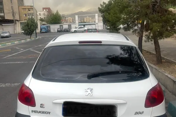 پژو  206