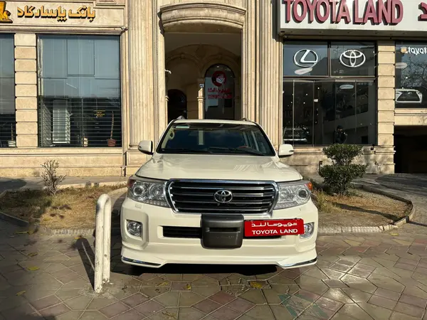 تویوتا، لندکروز چهار در