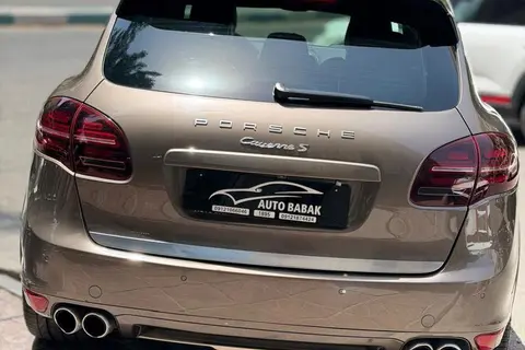 پورشه، کاین