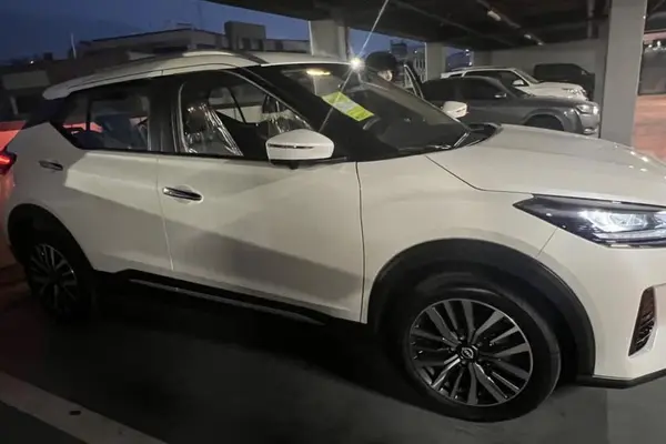 نیسان، کیکس