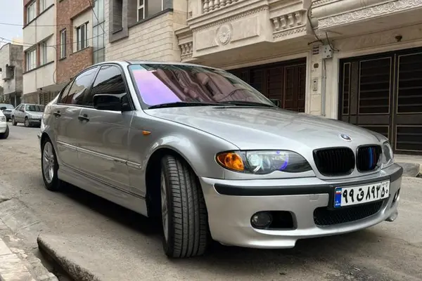 ب ام و، سری 3 سدان