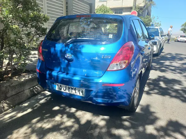 هیوندای  i20