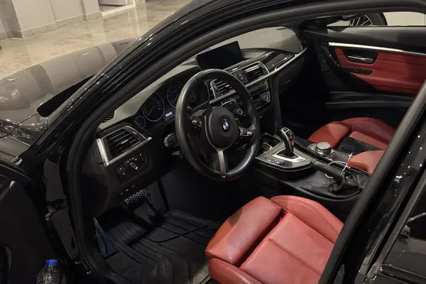 ب ام و، سری 3 سدان