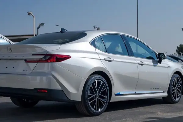 تویوتا، کمری هیبرید