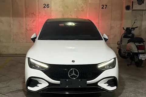 بنز، EQE Sedan
