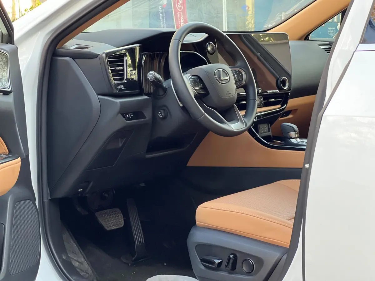 لکسوس،  NX هیبرید