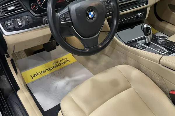 ب ام و، سری 5 سدان