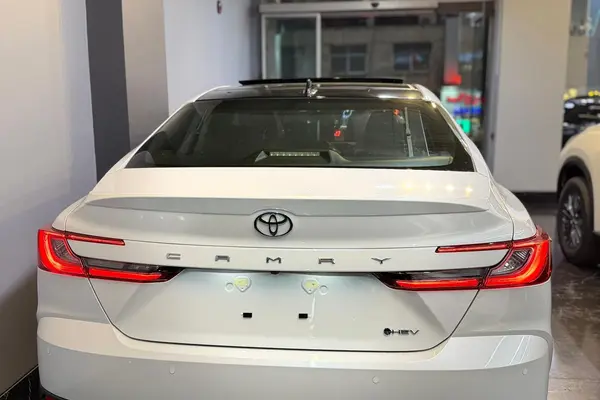 تویوتا، کمری هیبرید