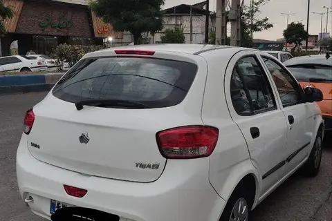 تیبا، هاچ بک