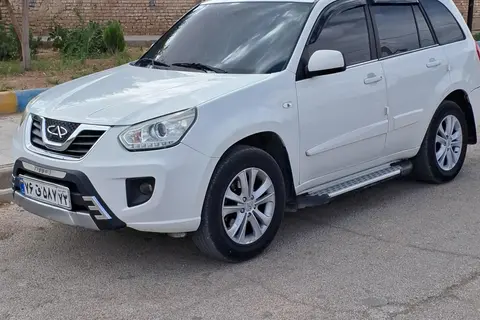 ام وی ام، X33