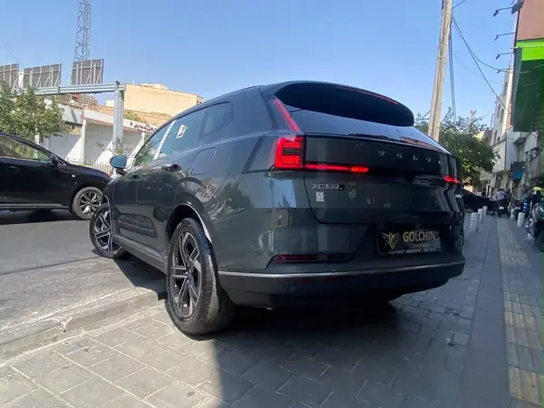 ولوو  XC70