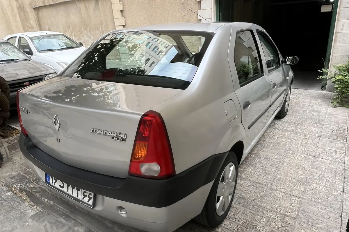 رنو،  تندر 90