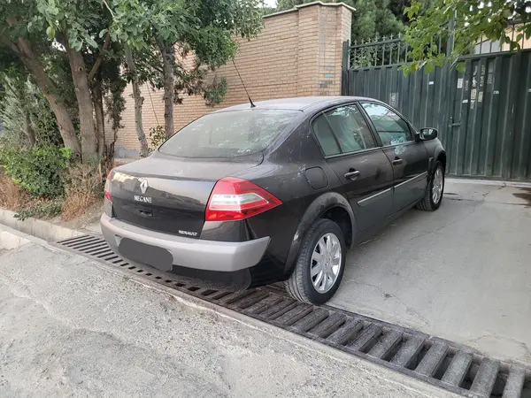 رنو، مگان (مونتاژ)