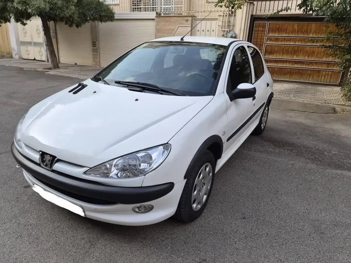 پژو،  206