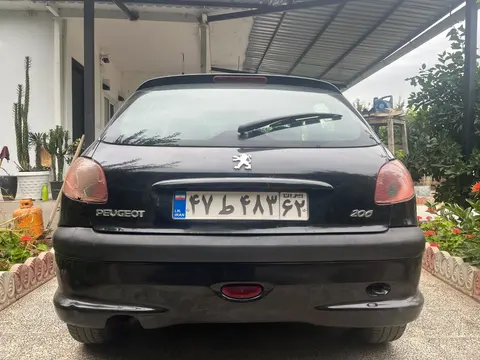 پژو، 206