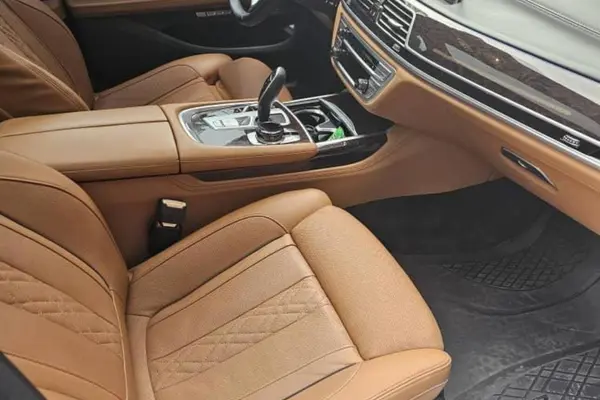 ب ام و، سری 7