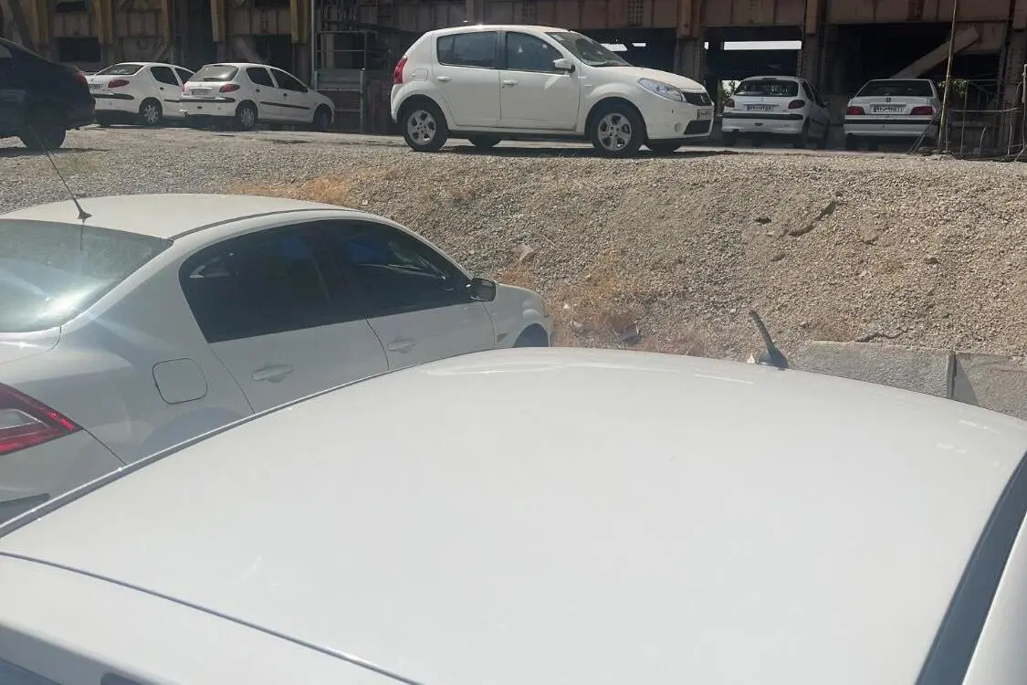 پژو،  207