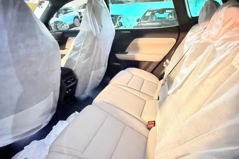 ولوو،  XC70