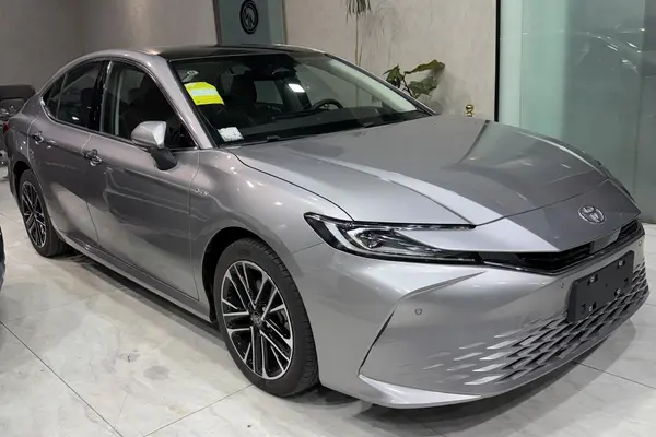 تویوتا، کمری هیبرید