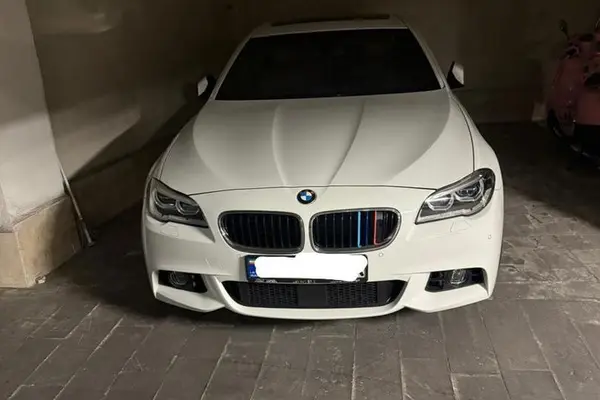 ب ام و، سری 5 سدان