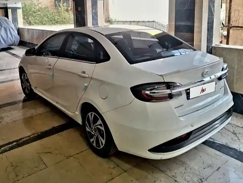 کی ام سی، ایگل
