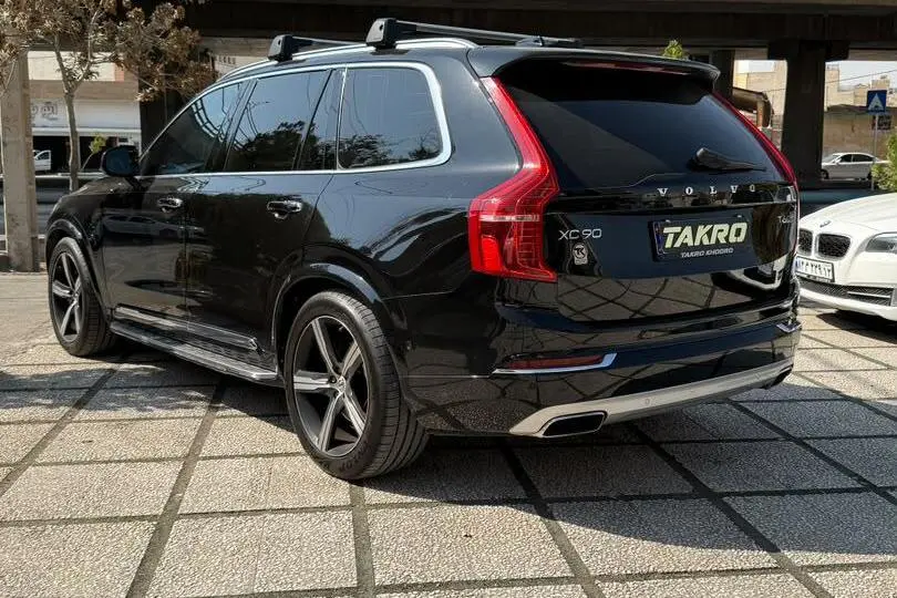ولوو،  XC90