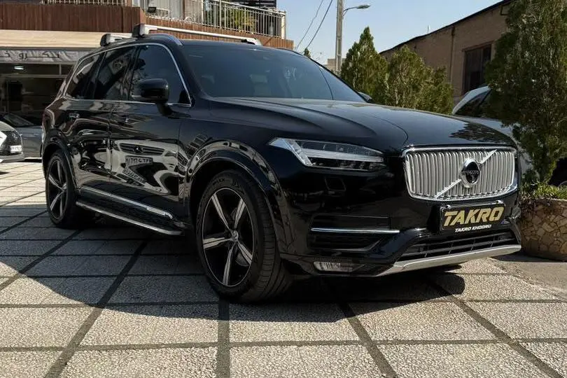 ولوو،  XC90