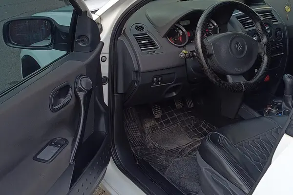 رنو، مگان (مونتاژ)