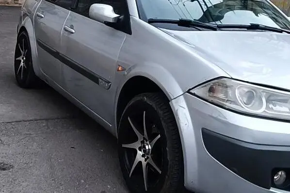 رنو، مگان (وارداتی)