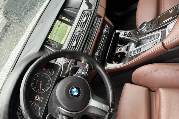 ب ام و، سری 5 سدان