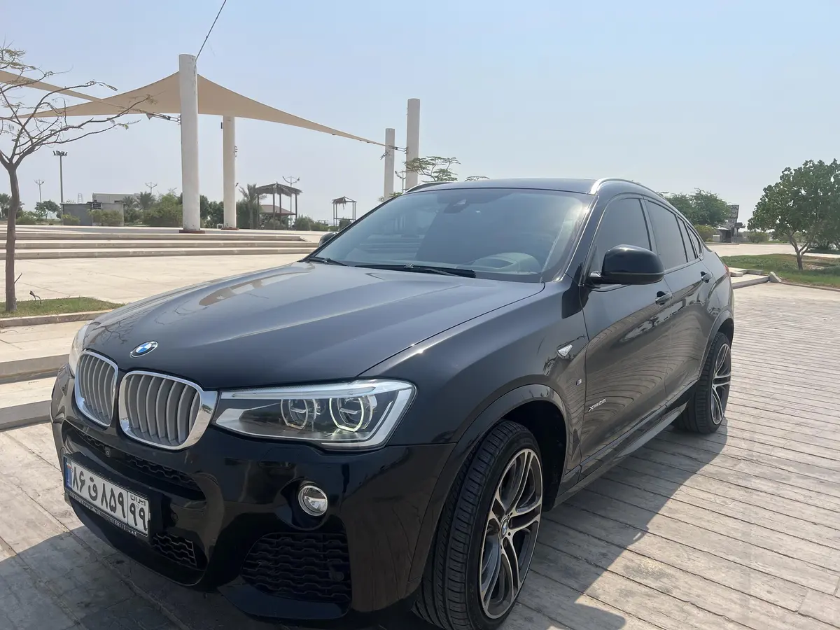 ب ام و،  X4