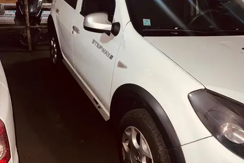 رنو، ساندرو استپ وی