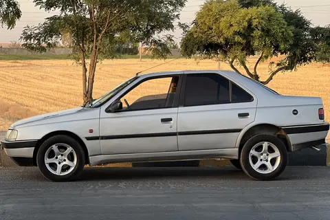 پژو، 405
