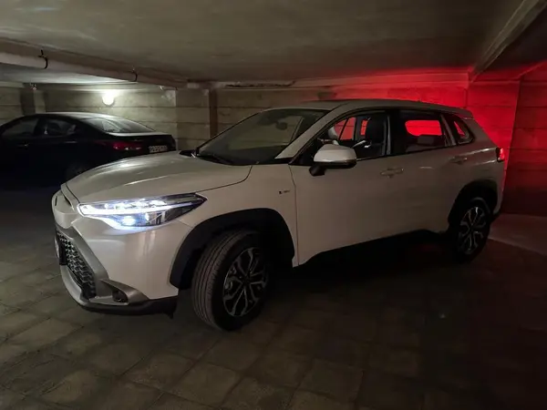 تویوتا، فرانت لندر هیبرید