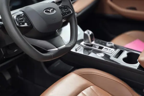 فونیکس، تیگو 8 پرو هیبرید (F8 PRO PHEV)