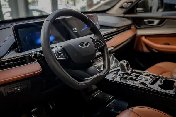 فونیکس، تیگو 8 پرو هیبرید (F8 PRO PHEV)