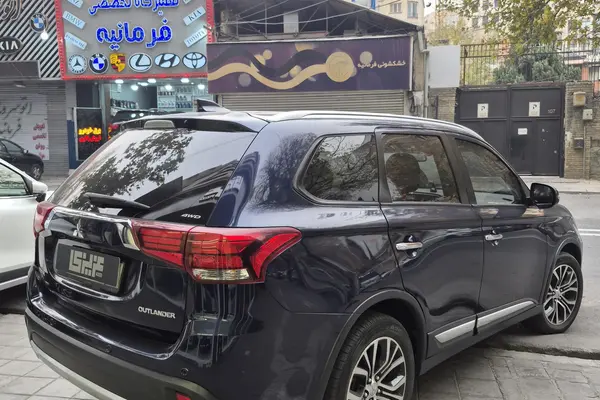 میتسوبیشی، اوتلندر