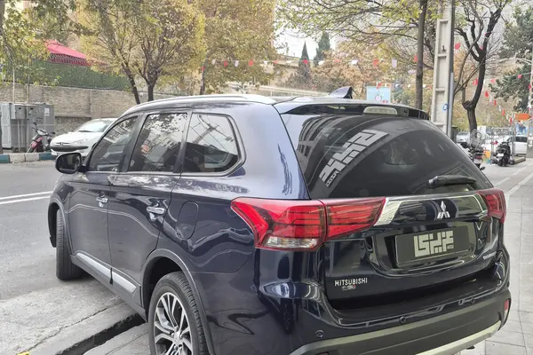 میتسوبیشی، اوتلندر