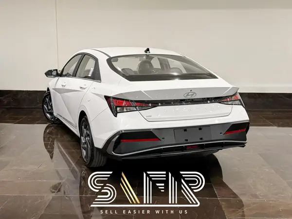 هیوندای، النترا