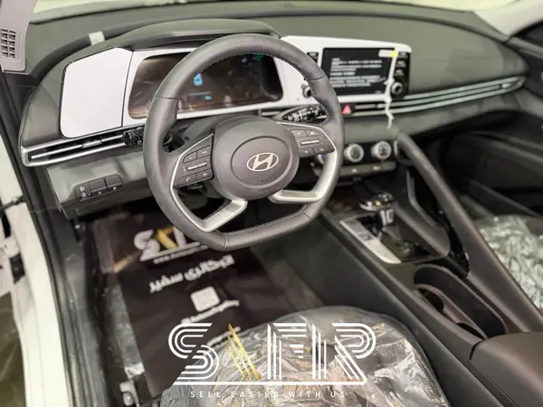 هیوندای، النترا