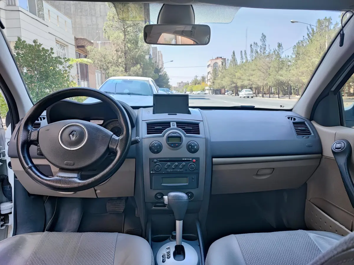 رنو،  مگان (مونتاژ)