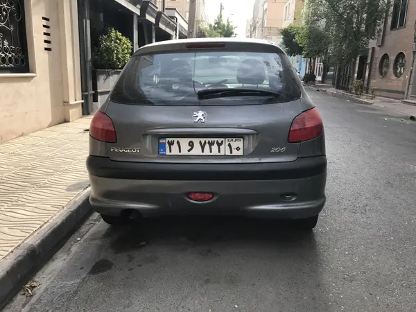 پژو، 206
