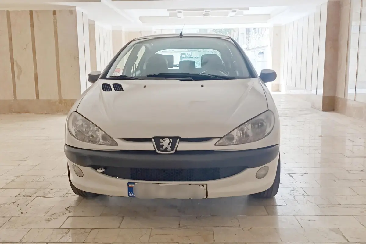 پژو،  206