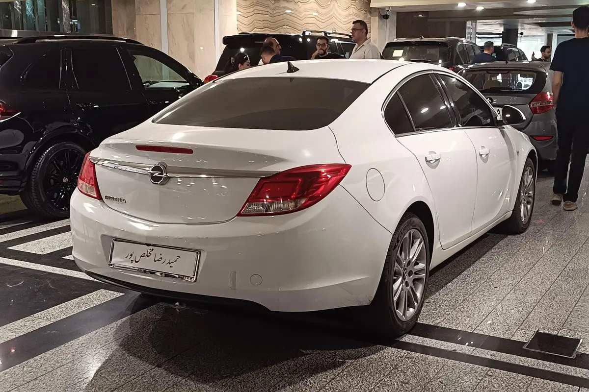 اپل،  اینسیگنیا