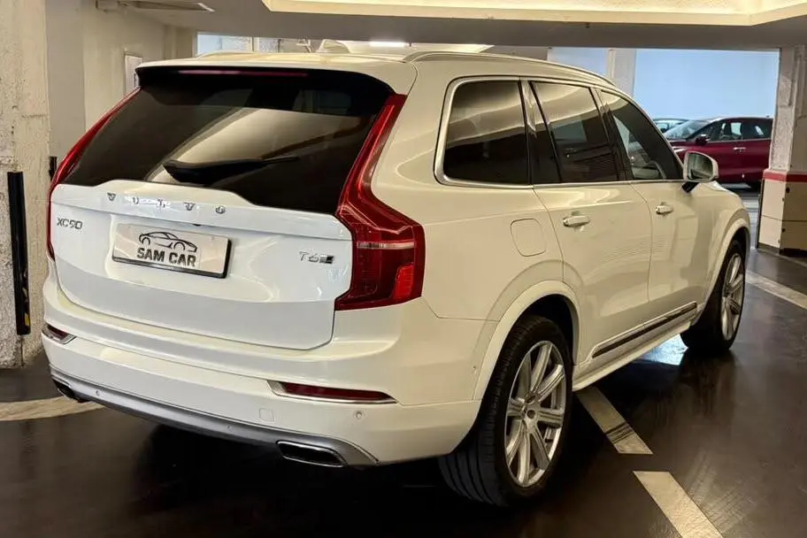 ولوو،  XC90