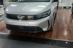 اپل، کورسا