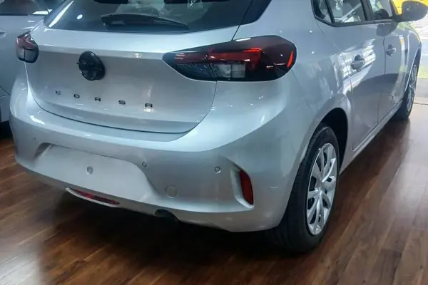 اپل  کورسا